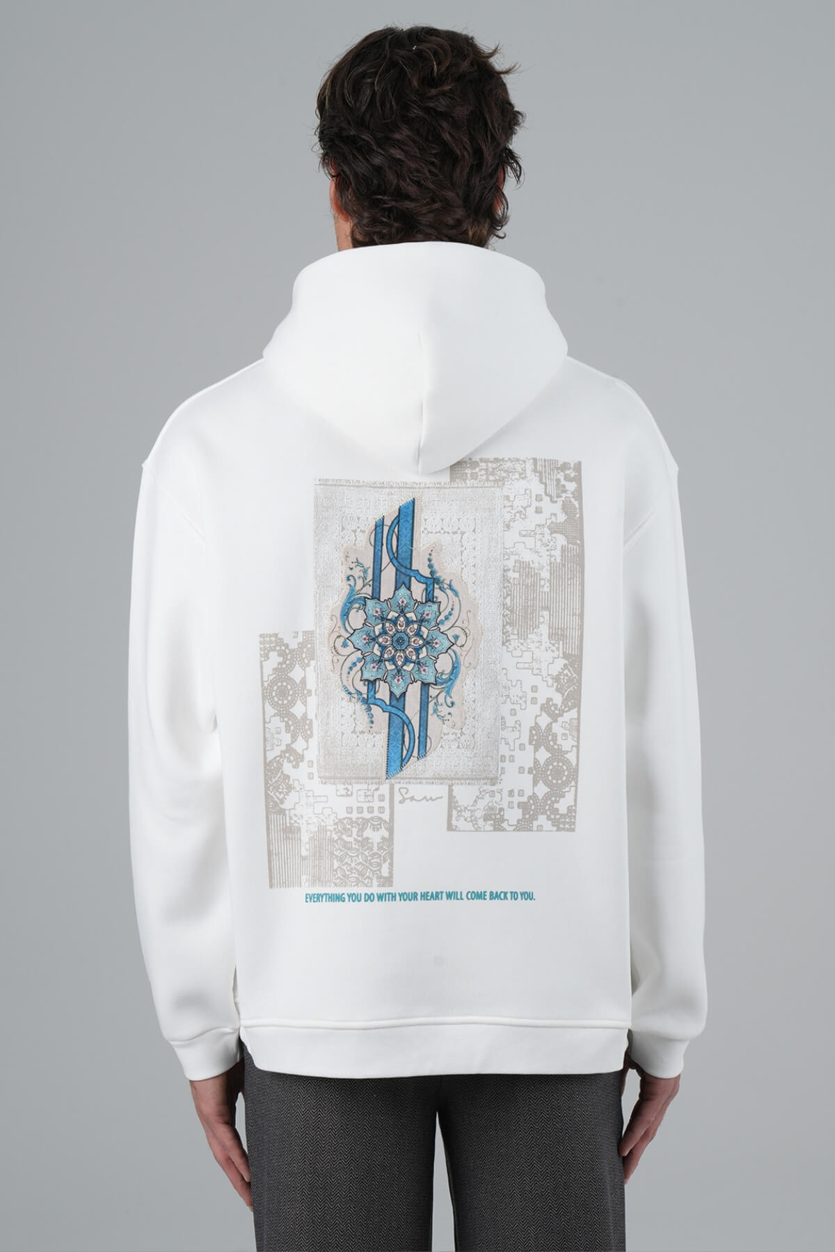 HEARTLINE GEOMETRY - WHITE