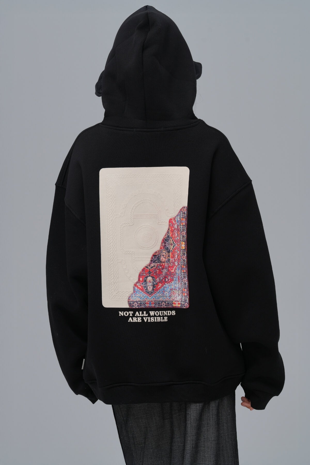 VISIBLE WOUNDS HOODIE - BLACK