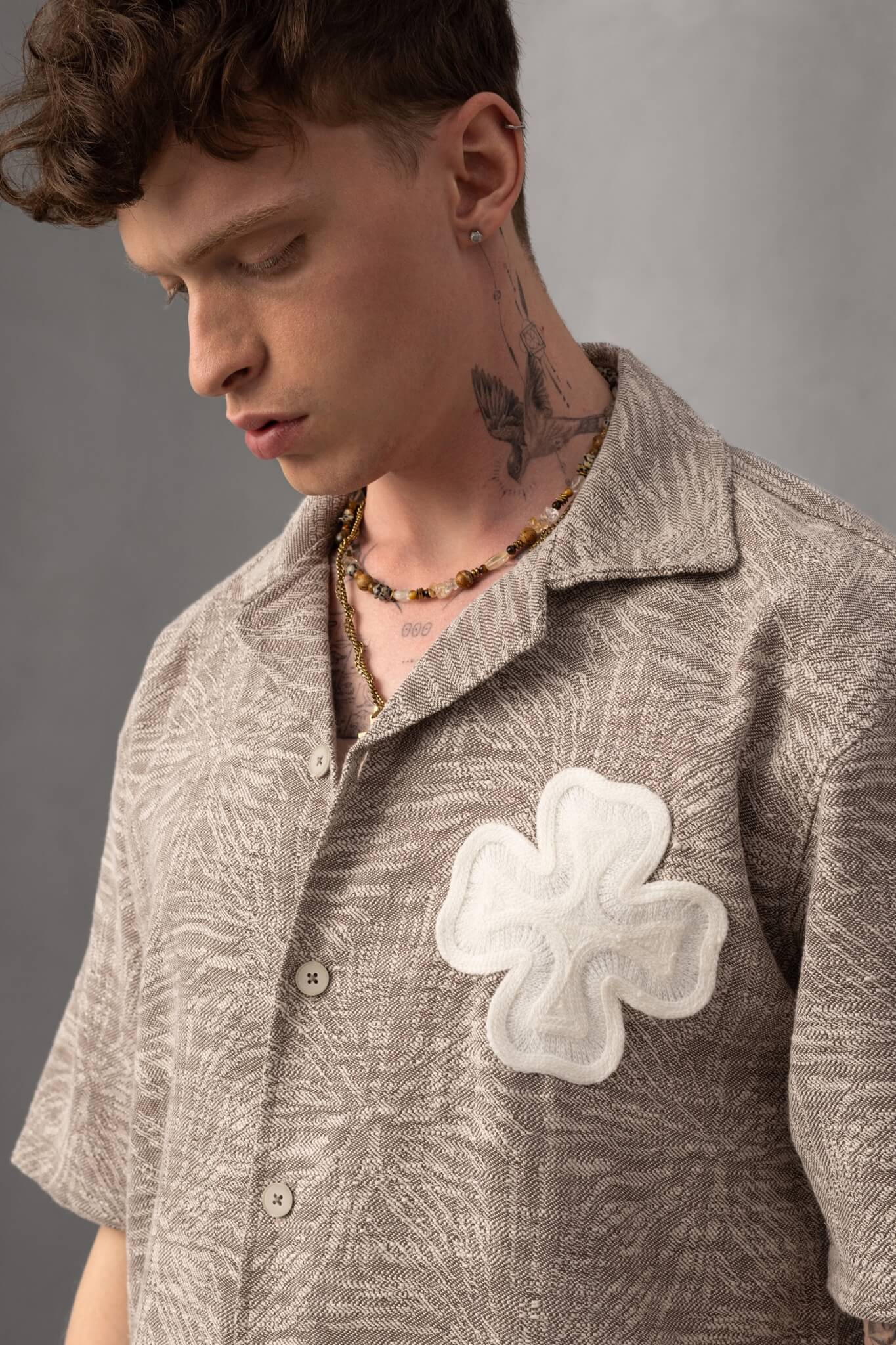 CLOVER BLOOM - BEIGE