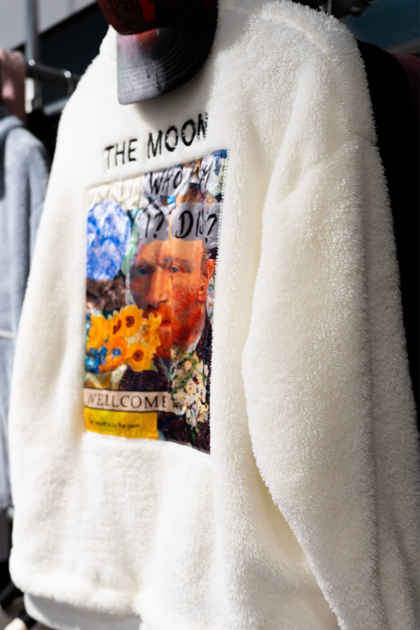 JACKET - THE MOON - WHITE