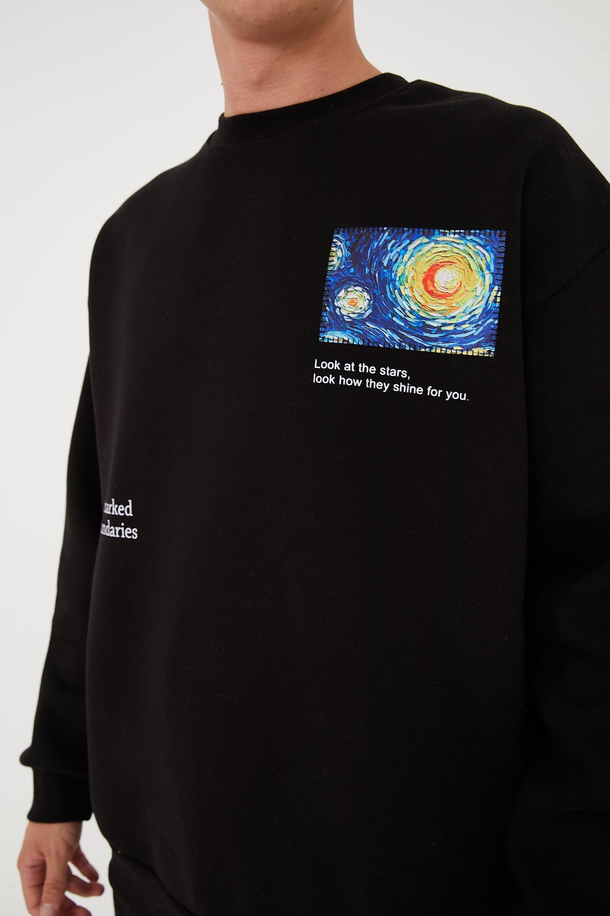 SWEATER - UNMARKED BOUNDERIES - BLACK