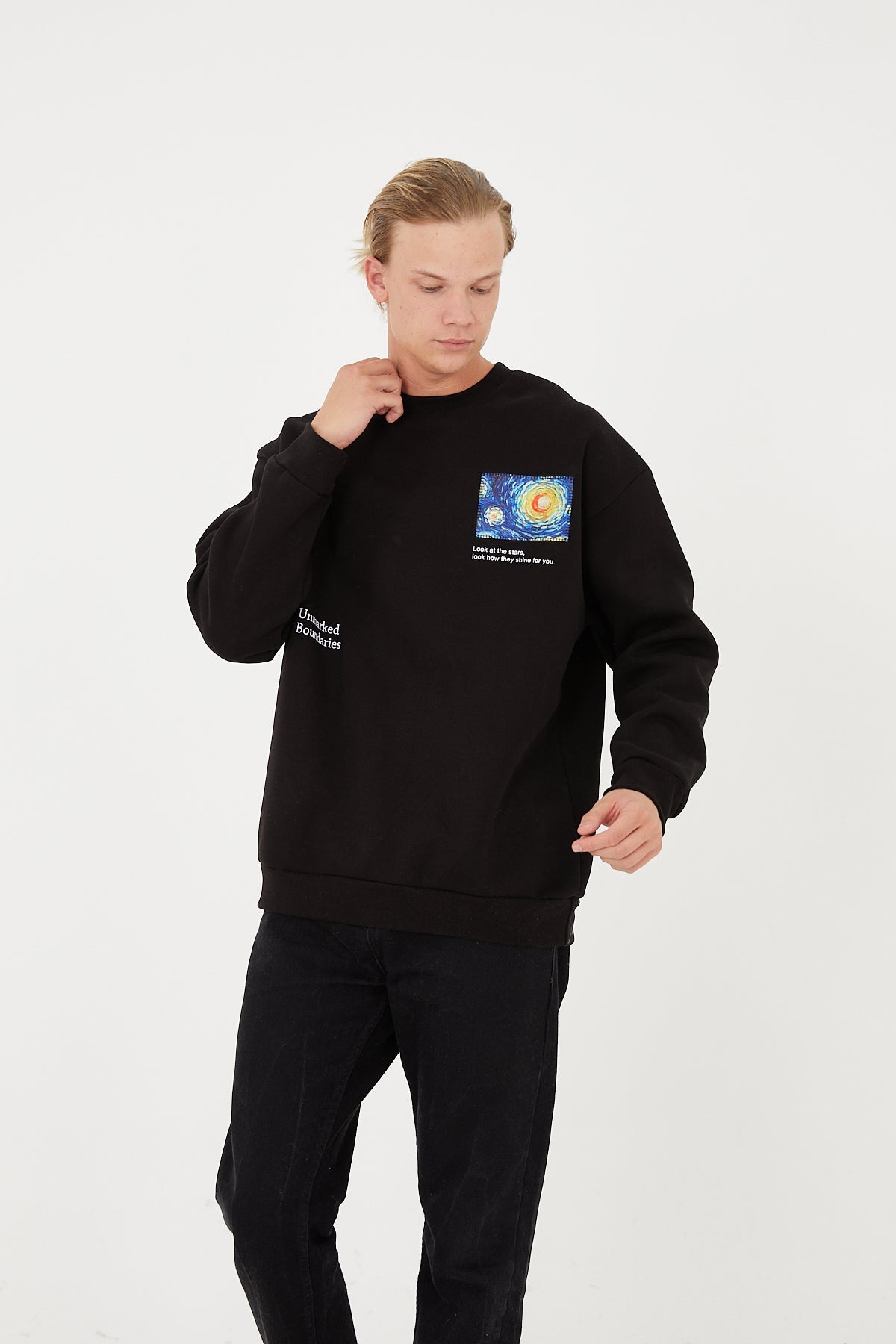 SWEATER - UNMARKED BOUNDERIES - BLACK