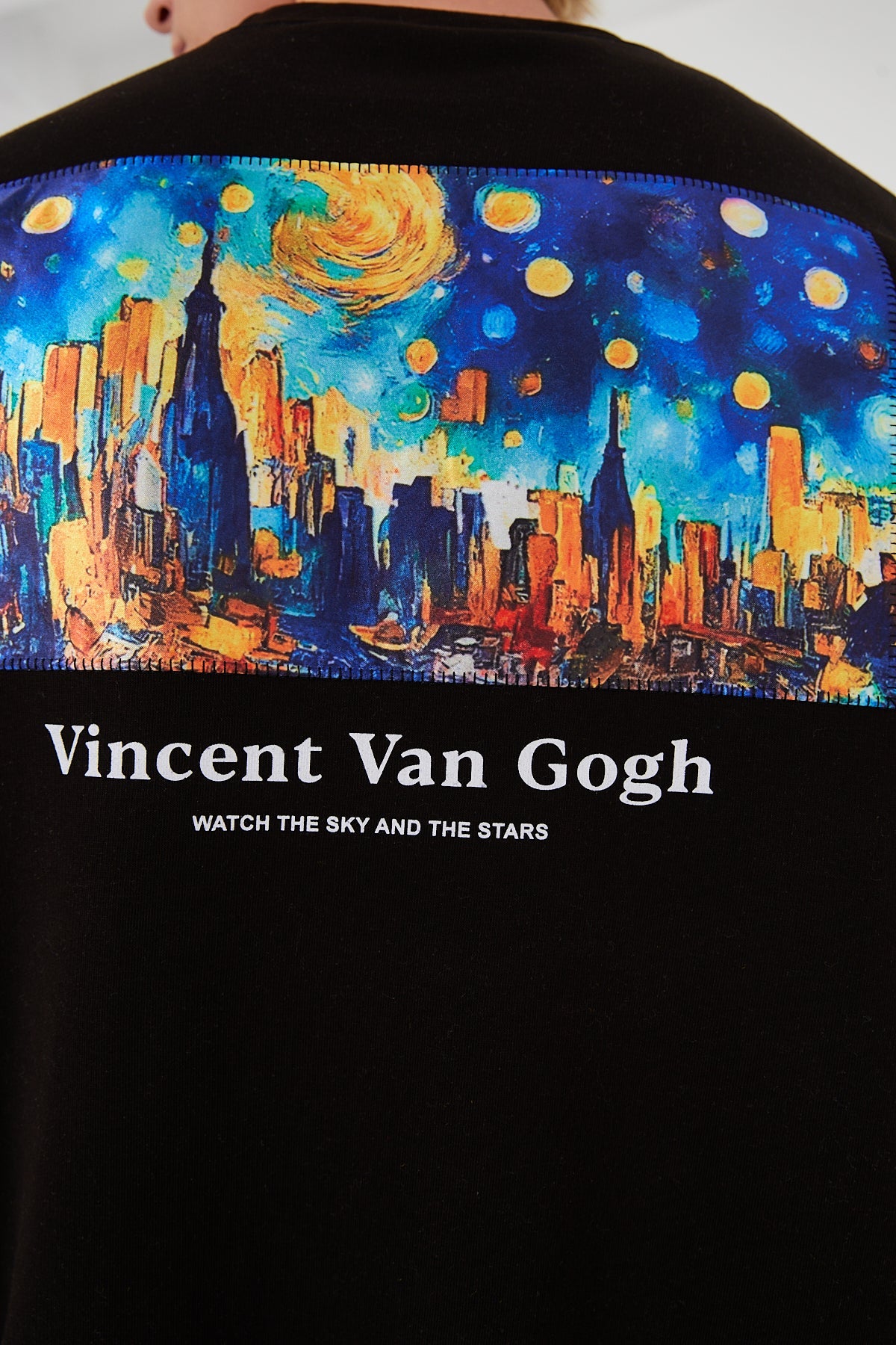 SWEATER - WATCH THE SKY AND STARS - BLACK