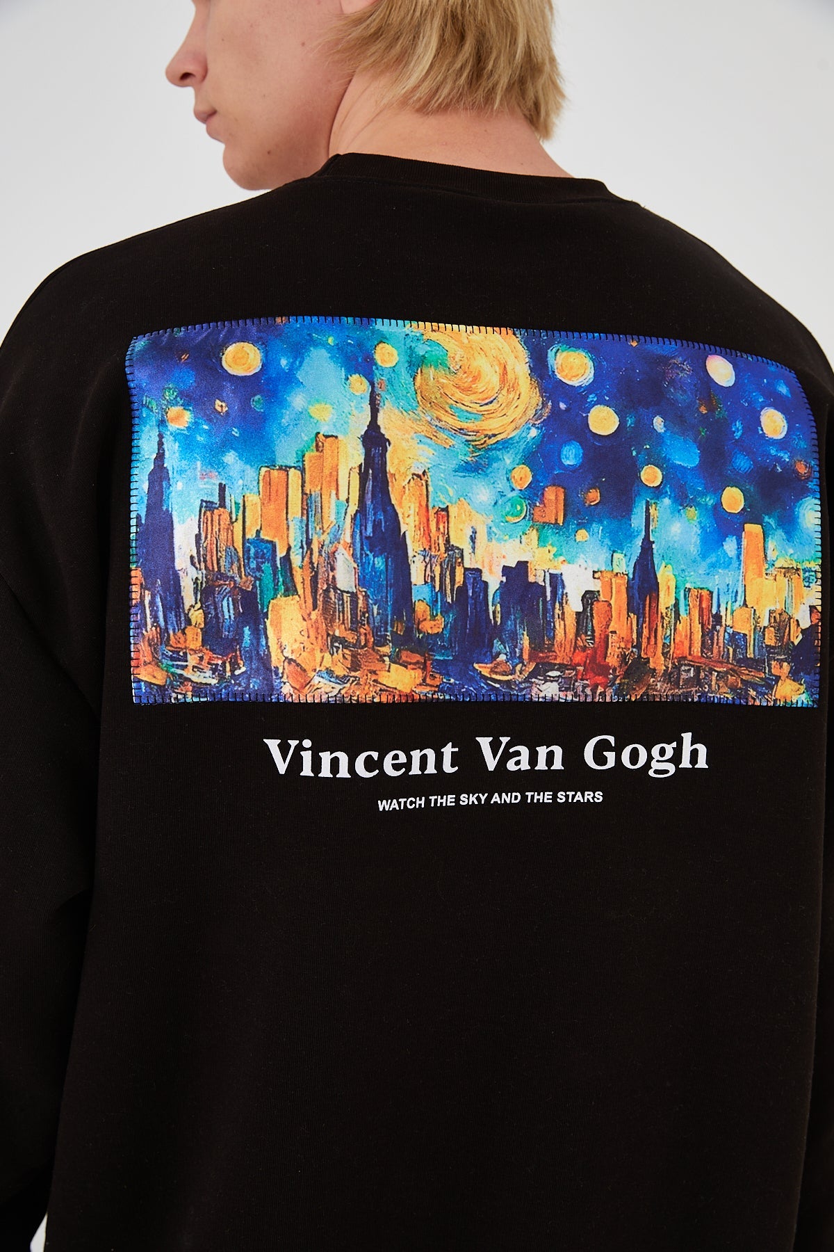 SWEATER - WATCH THE SKY AND STARS - BLACK