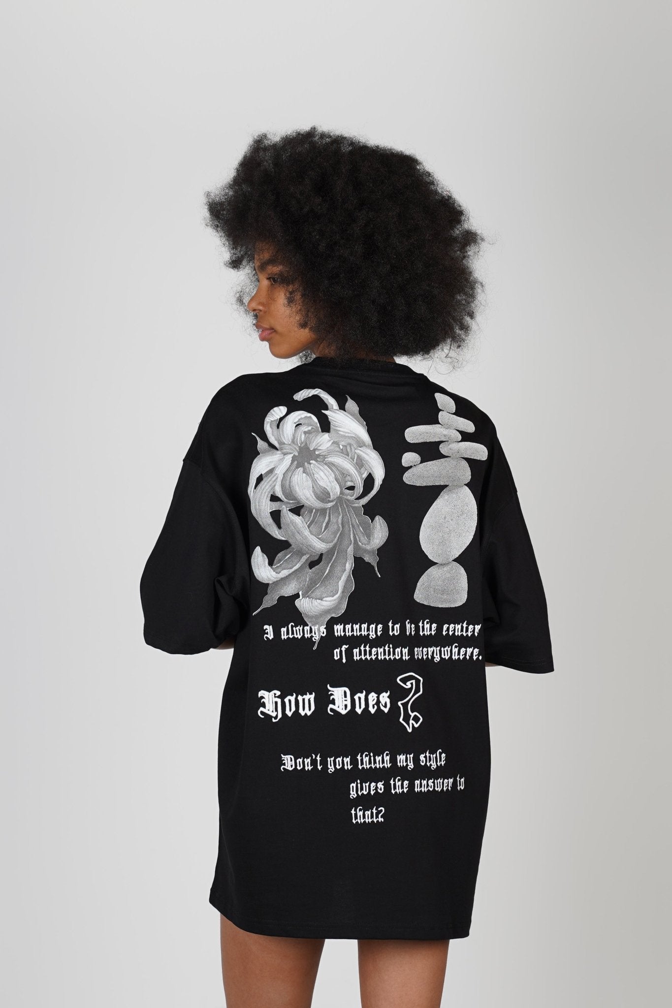 T - SHIRT - ATTENTION - BLACK