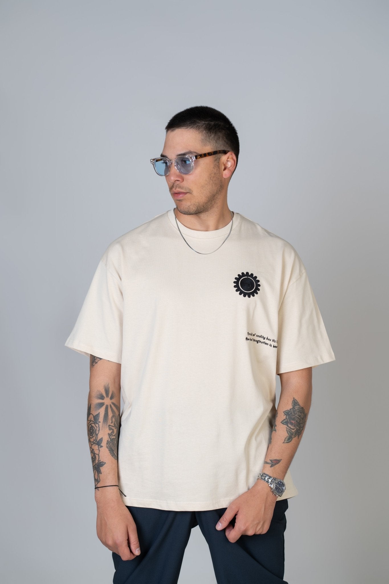 T - SHIRT - BOUNDLESS LIMITS - BEIGE