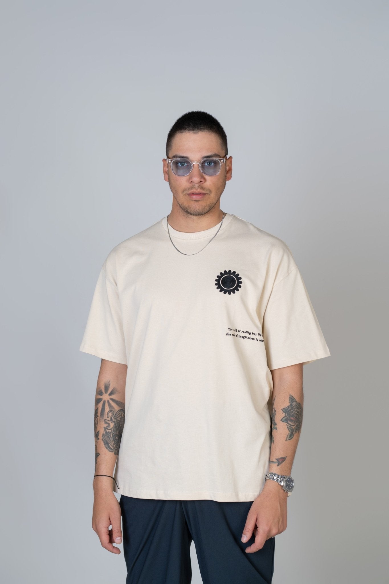 T - SHIRT - BOUNDLESS LIMITS - BEIGE