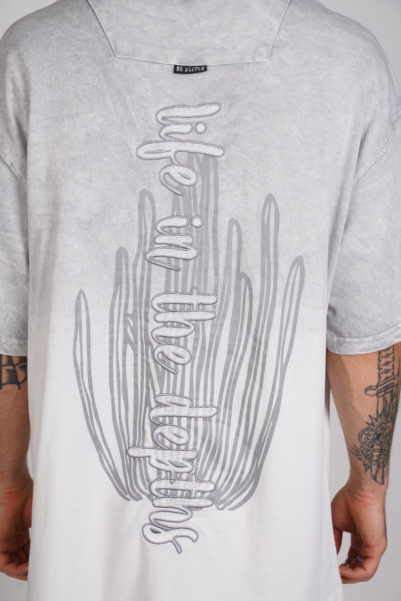 T - SHIRT - DEPTHS - GREY