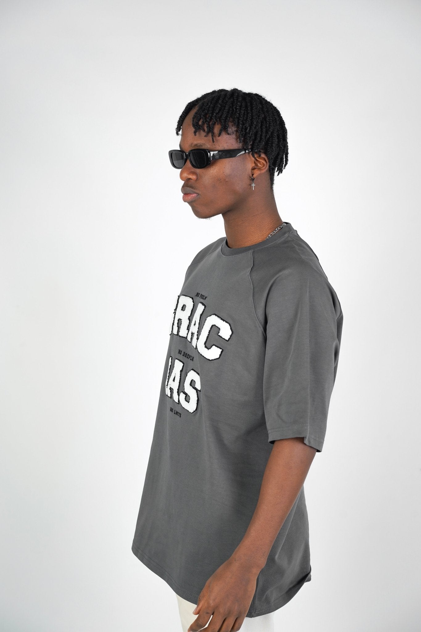 T - SHIRT - GRACIAS - GREY