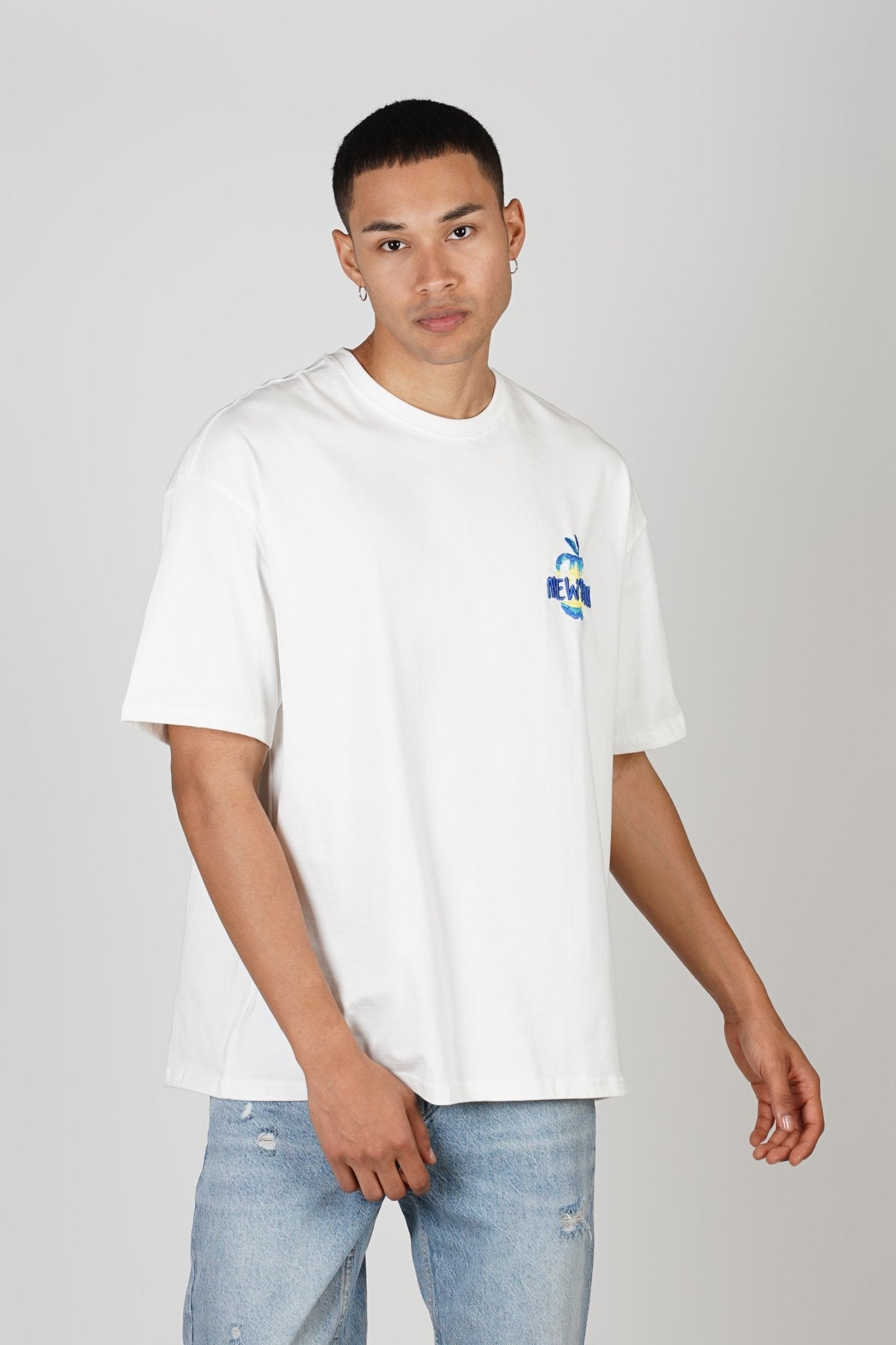 T - SHIRT - NEWTON & APPLE - WHITE