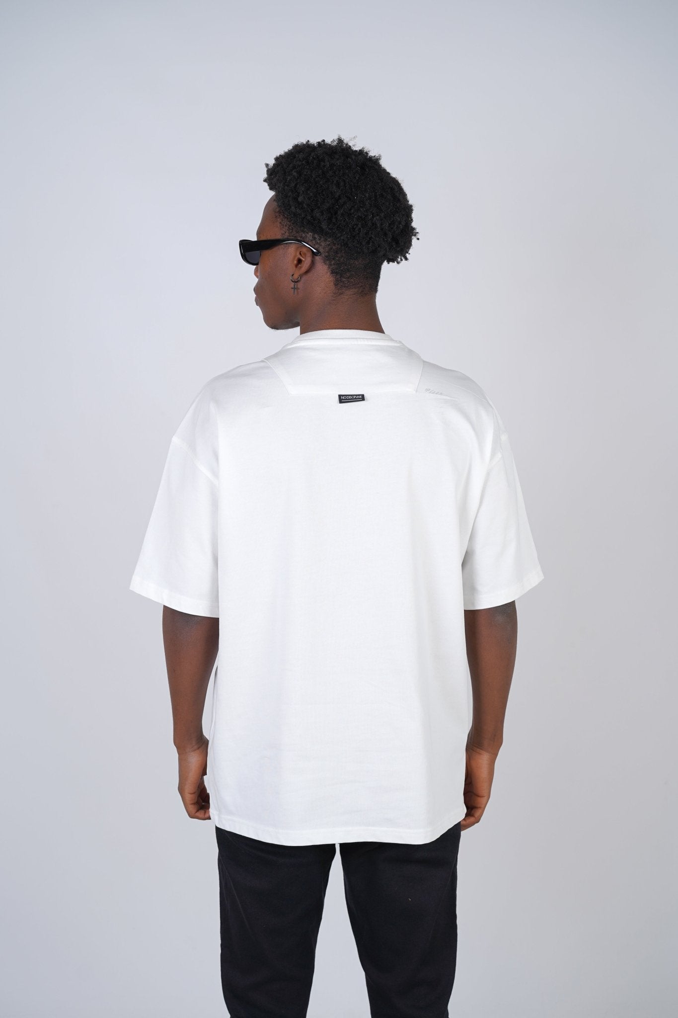 T - SHIRT - THE BASICS - WHITE