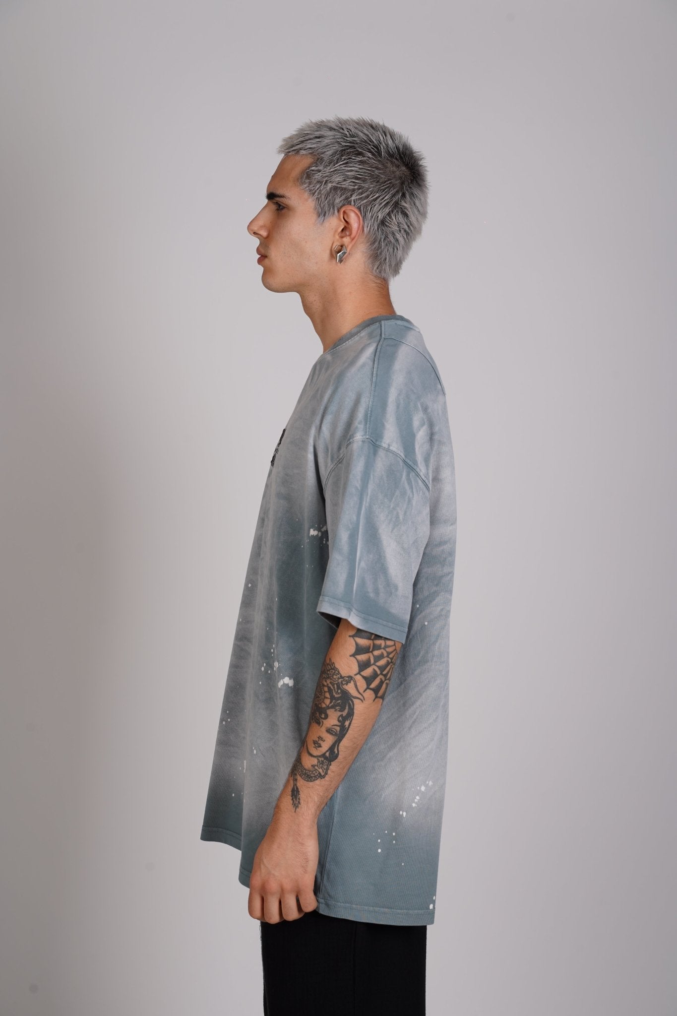 T - SHIRT - WHAT ECHOES - GREY