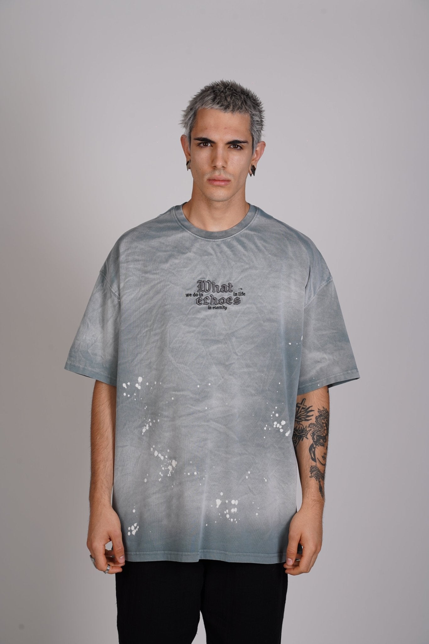 T - SHIRT - WHAT ECHOES - GREY