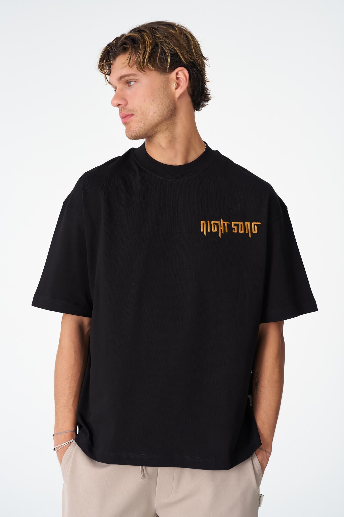 THE NIGHT SONG - BLACK