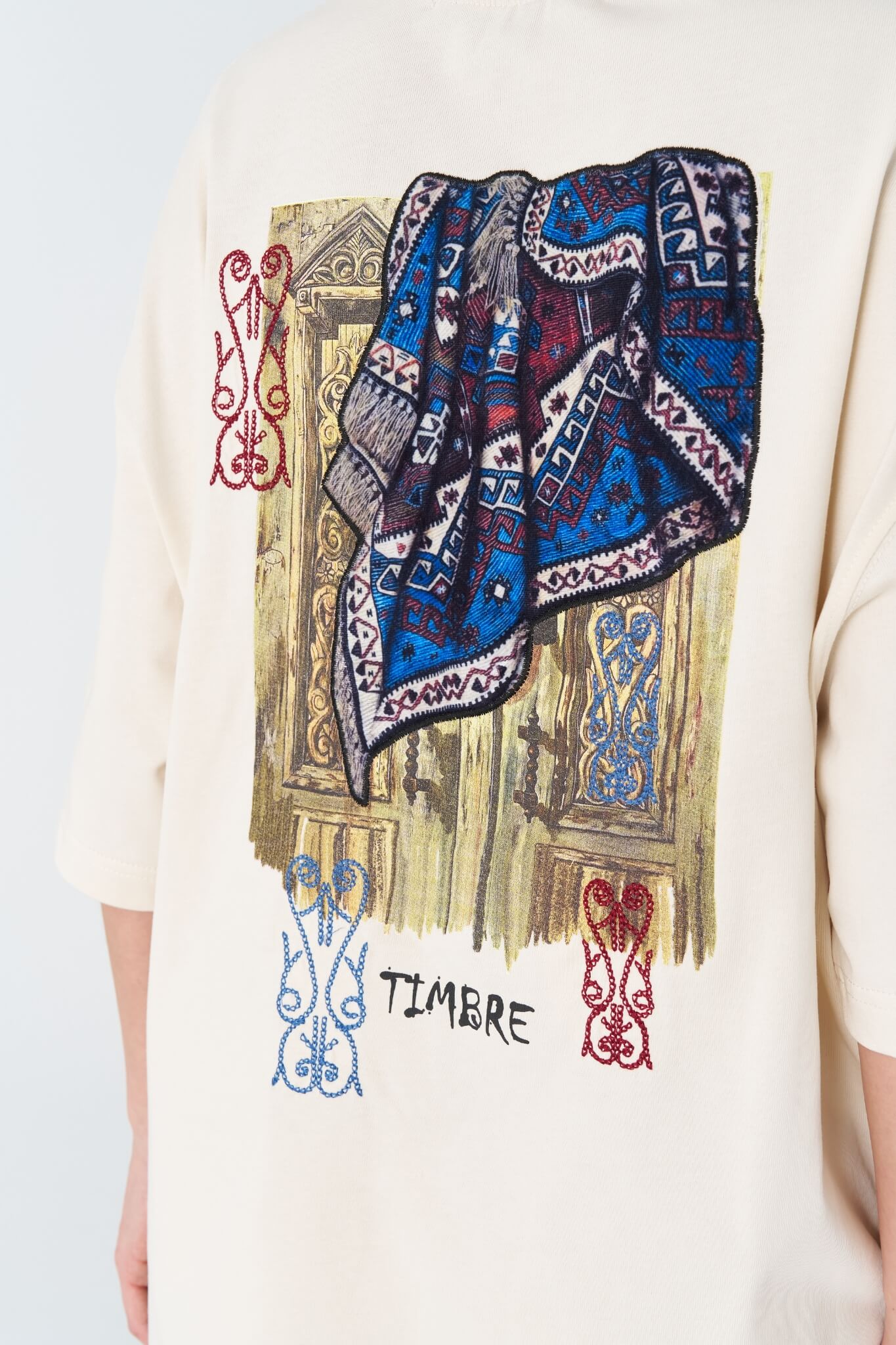 TIME IS FLOWING - OFF WHITE