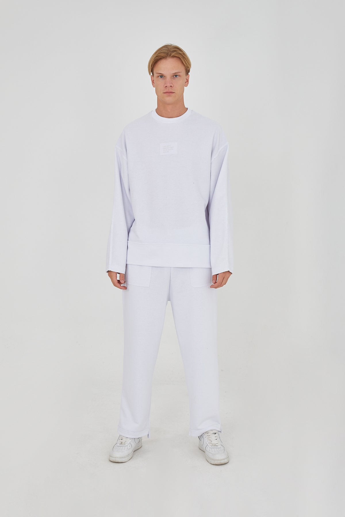 TRACKSUIT - THE PERFECT OUTFIT - WHITE