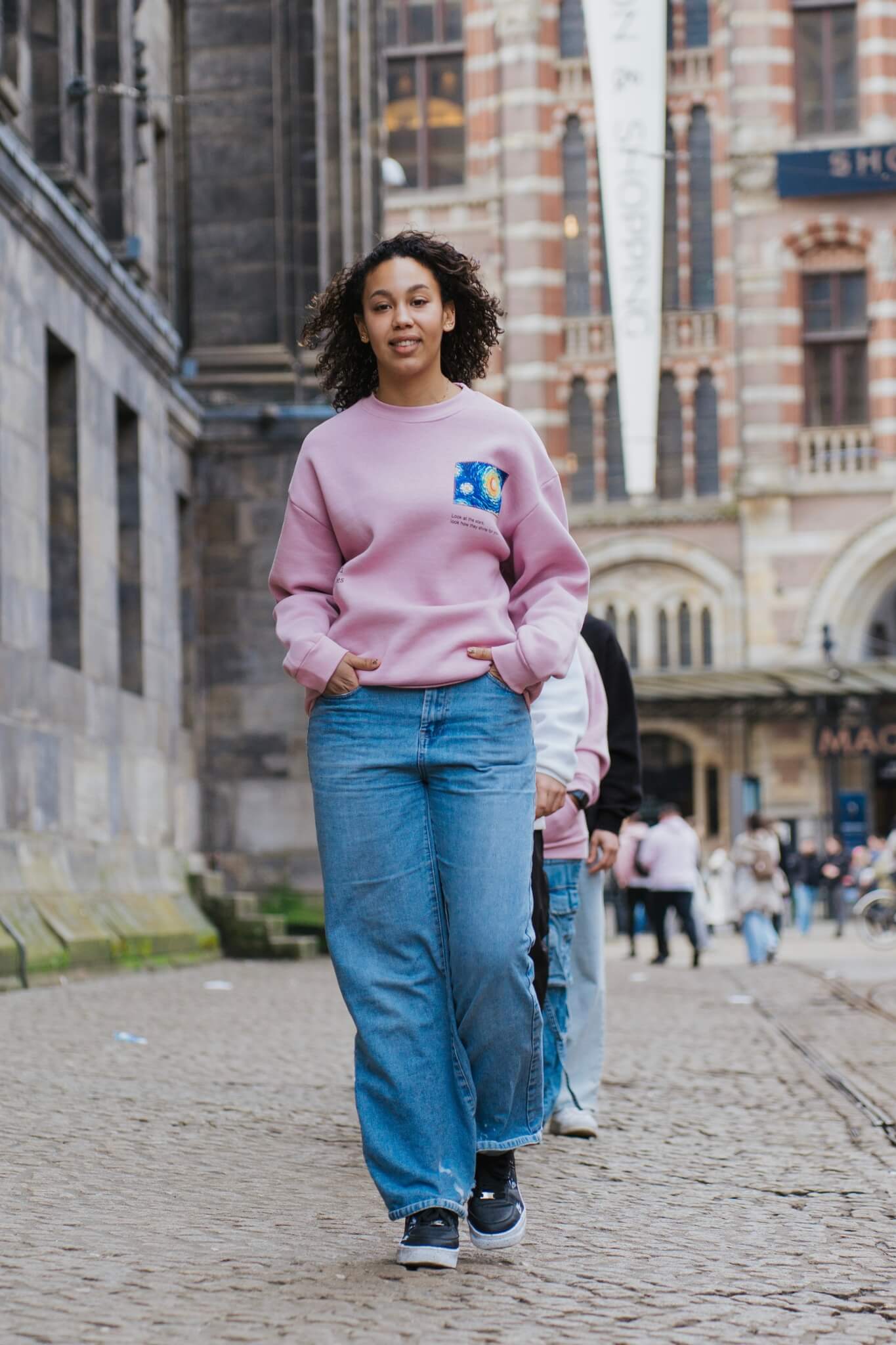 UNMARKED BOUNDERIES - PINK