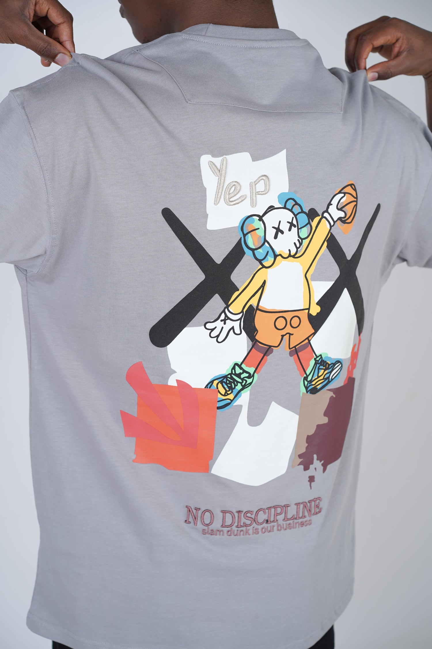 T-SHIRT - CLOWN BASKETBALL - GREY