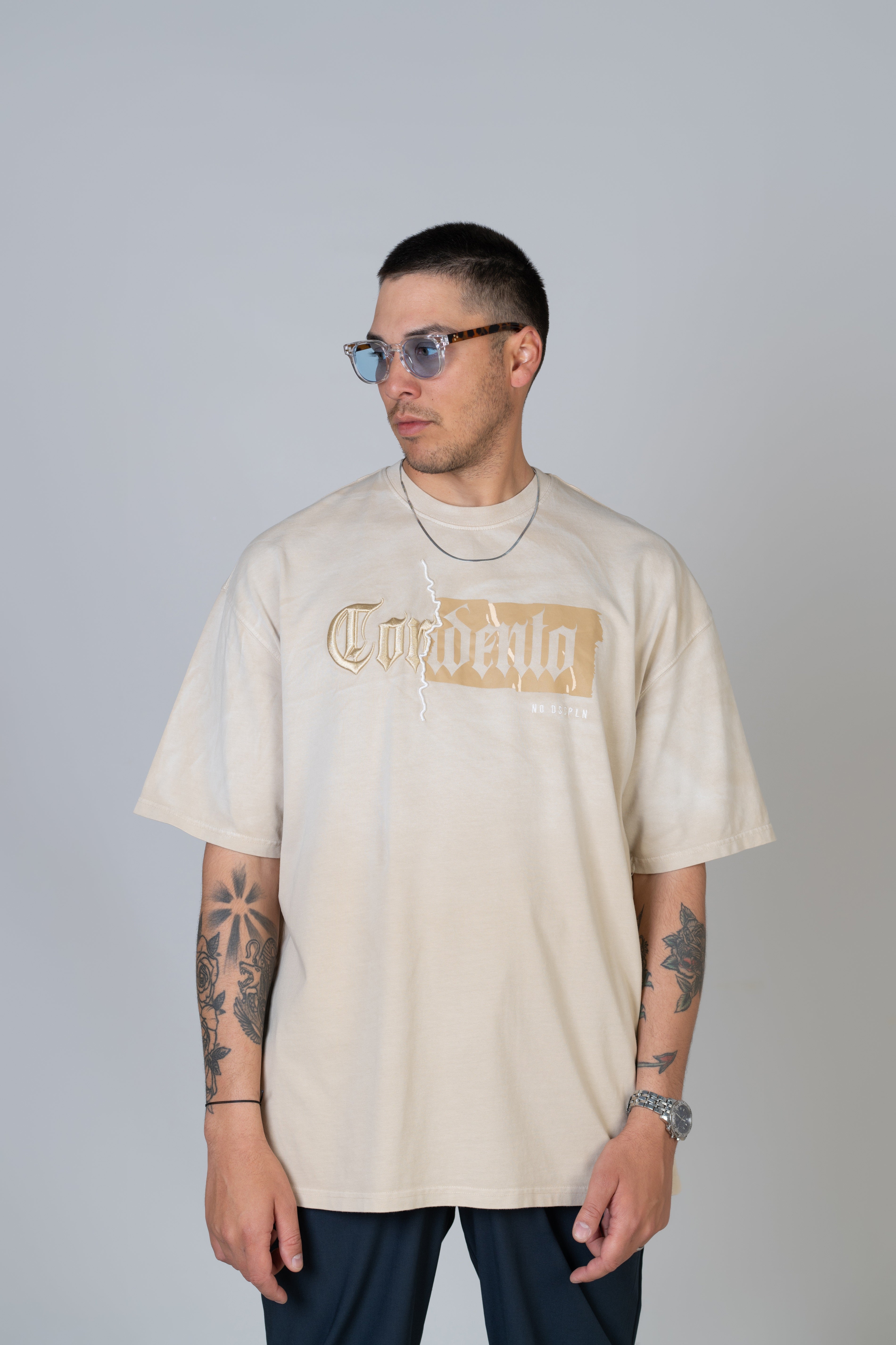 T-SHIRT - ON CONDENTO - BEIGE