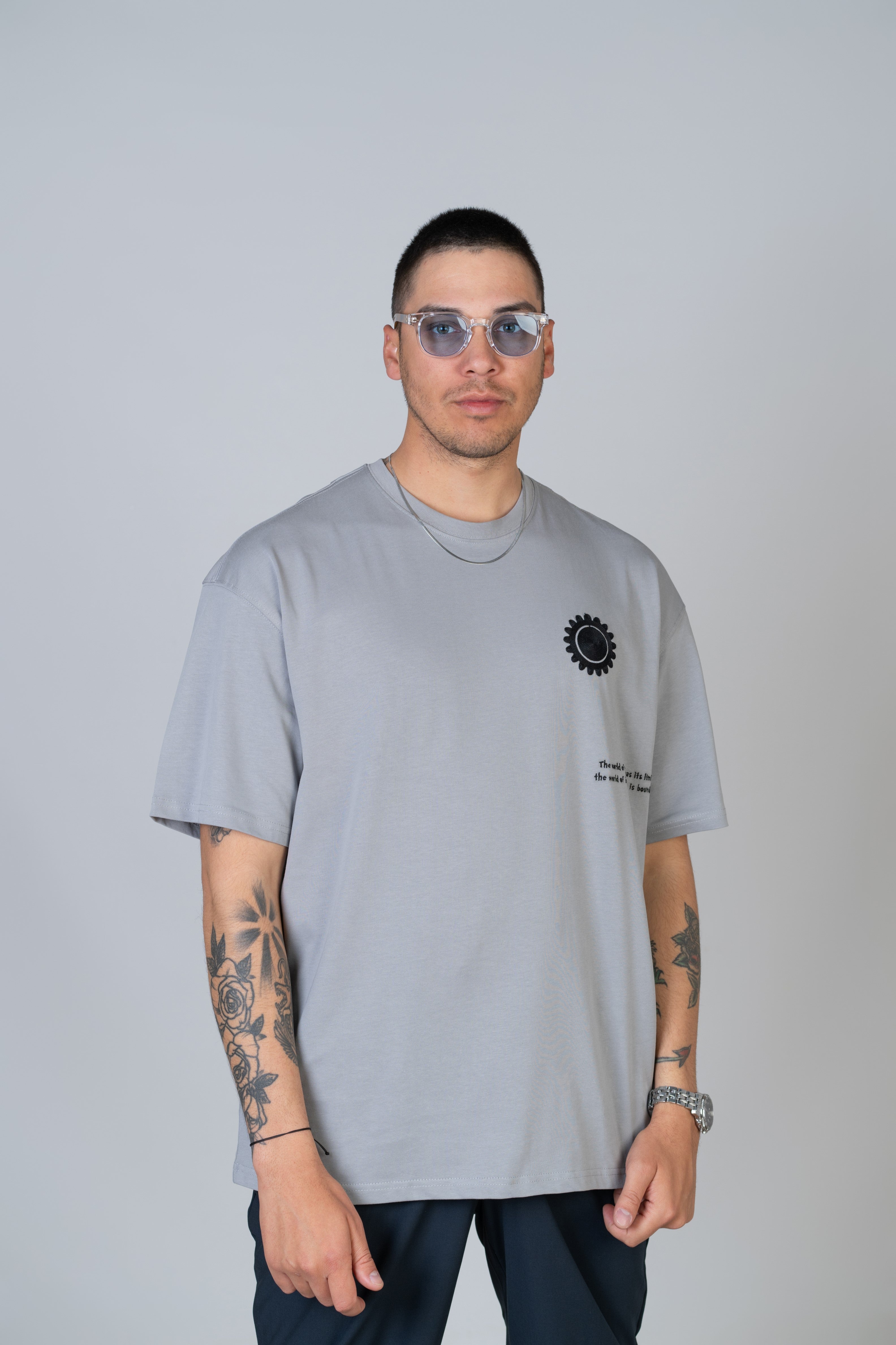 T-SHIRT - BOUNDLESS LIMITS - GREY