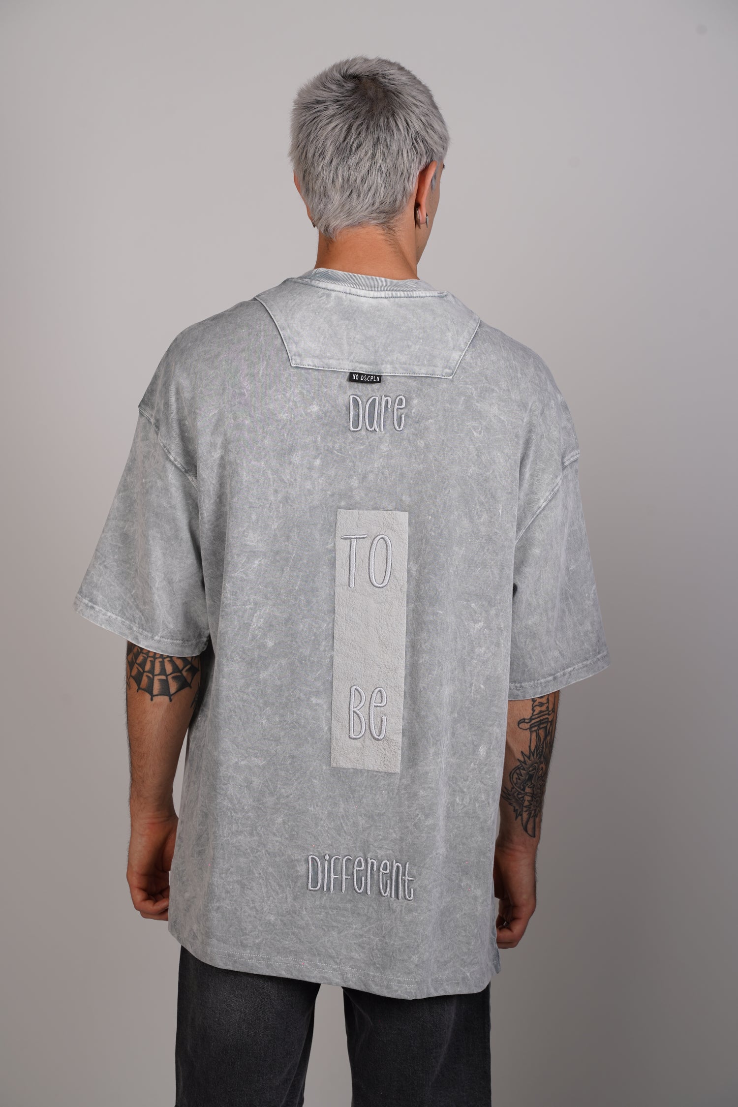 T-SHIRT - DARE - GREY