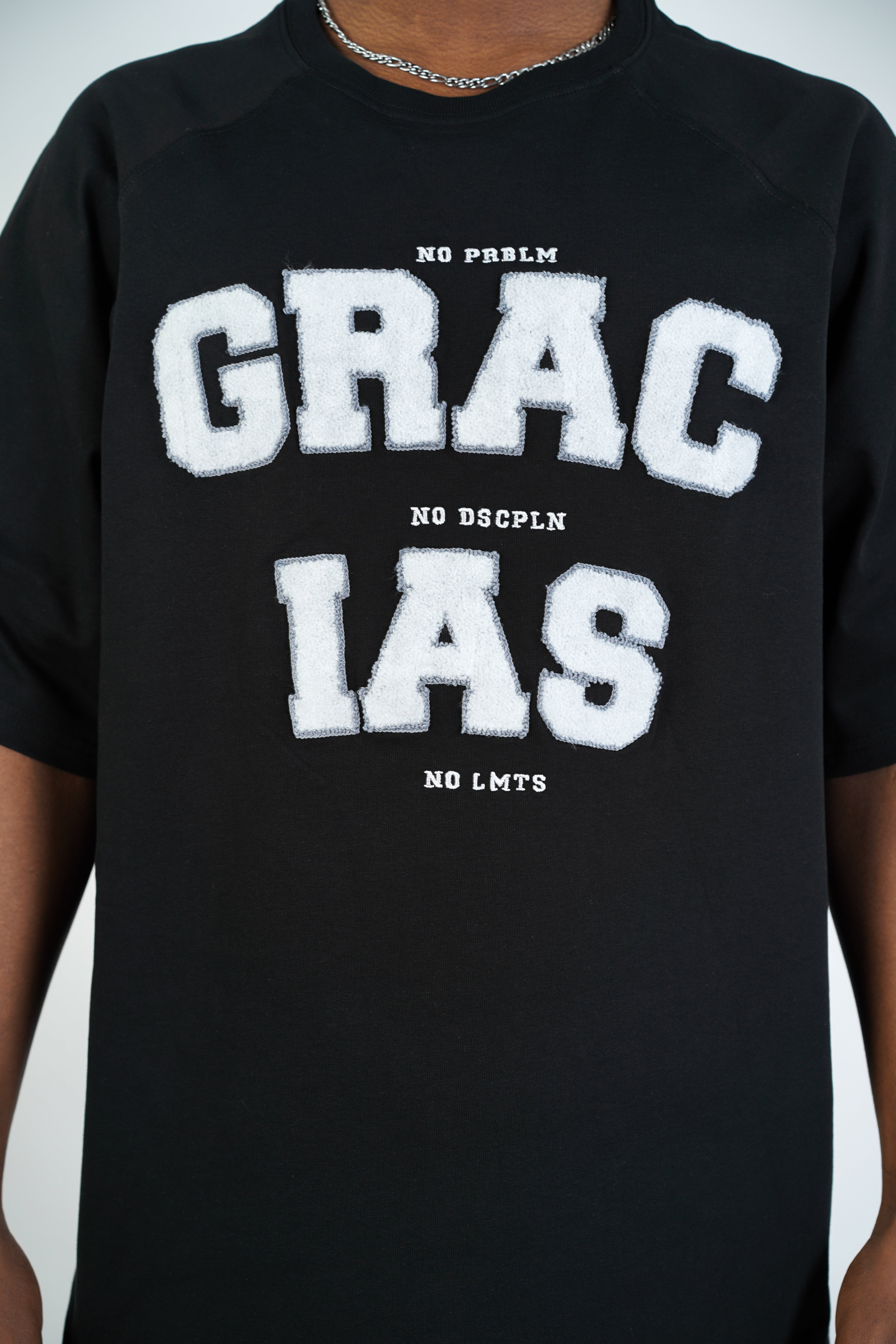 T-SHIRT - GRACIAS - BLACK