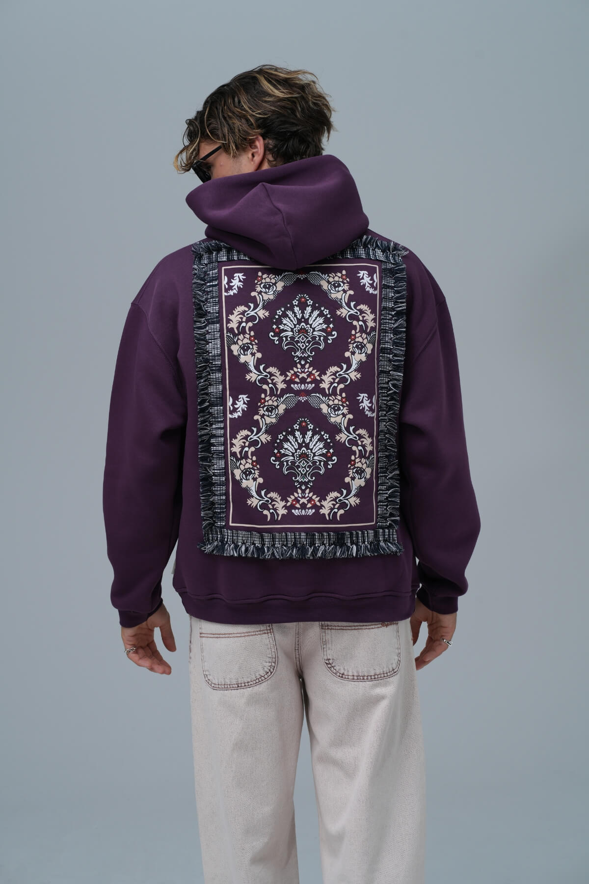 FRAMED ELEGANCE HOODIE - PURPLE