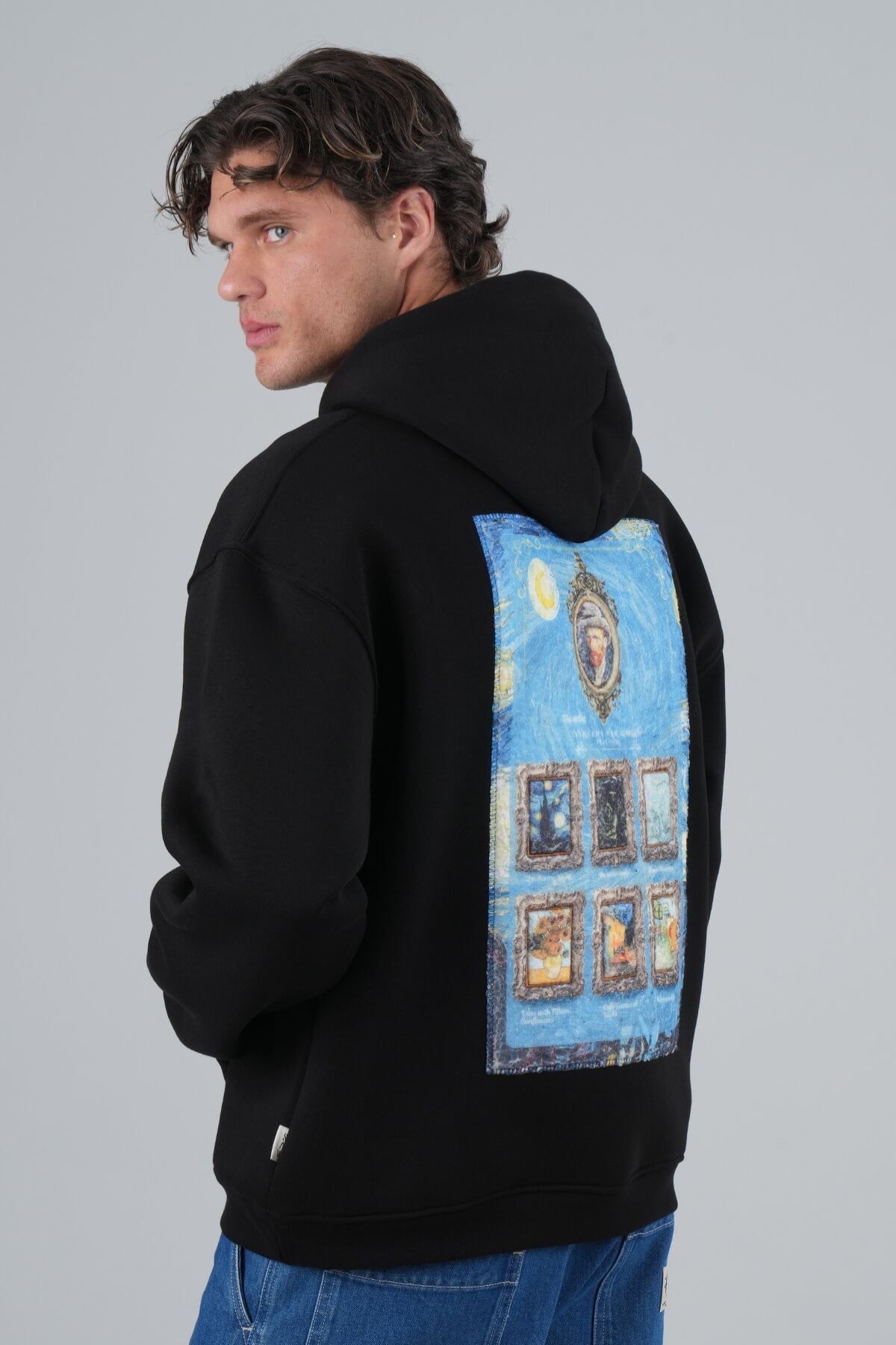 GALLERY OF THE NIGHT - BLACK