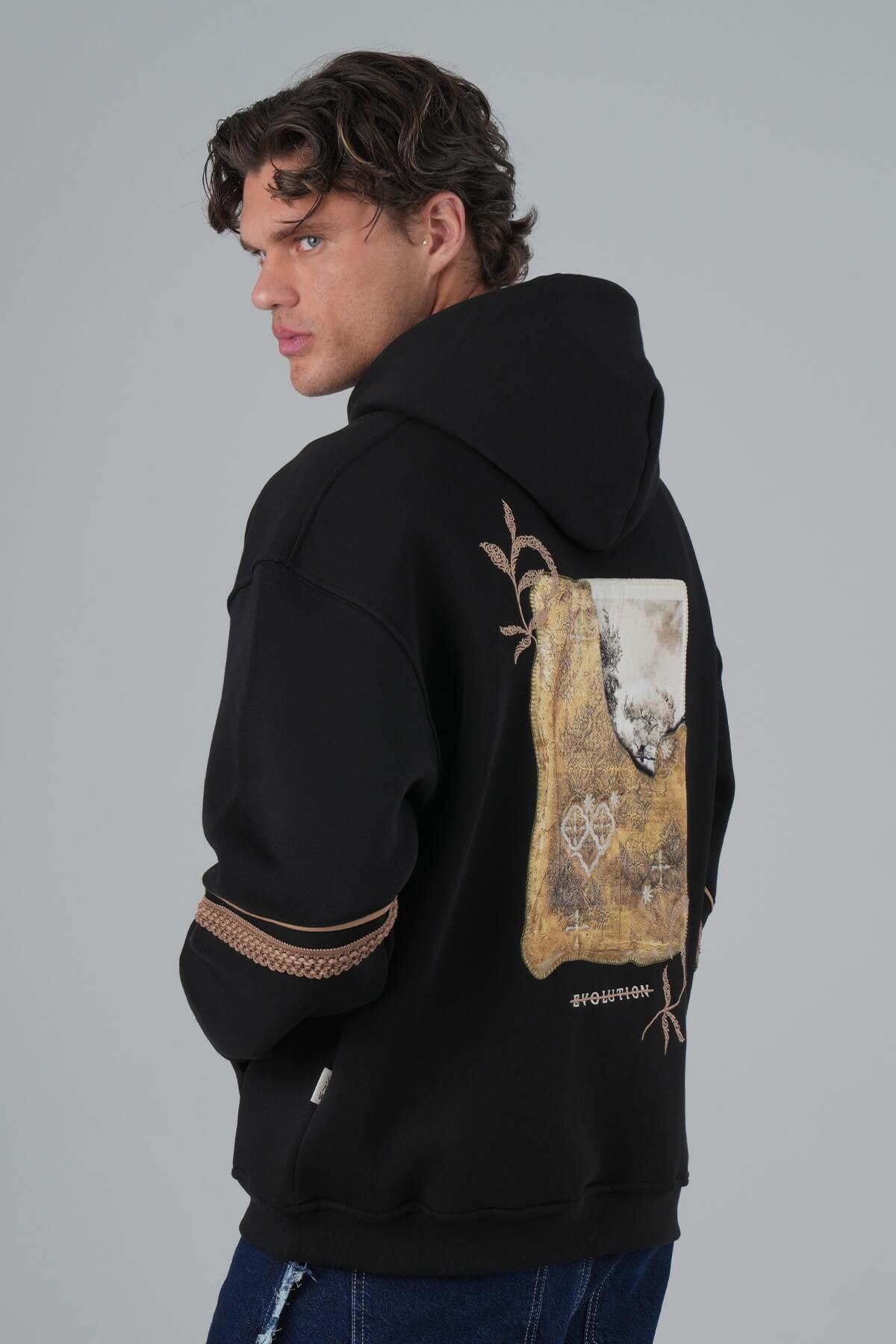 GOLDEN EVOLUTION - BLACK