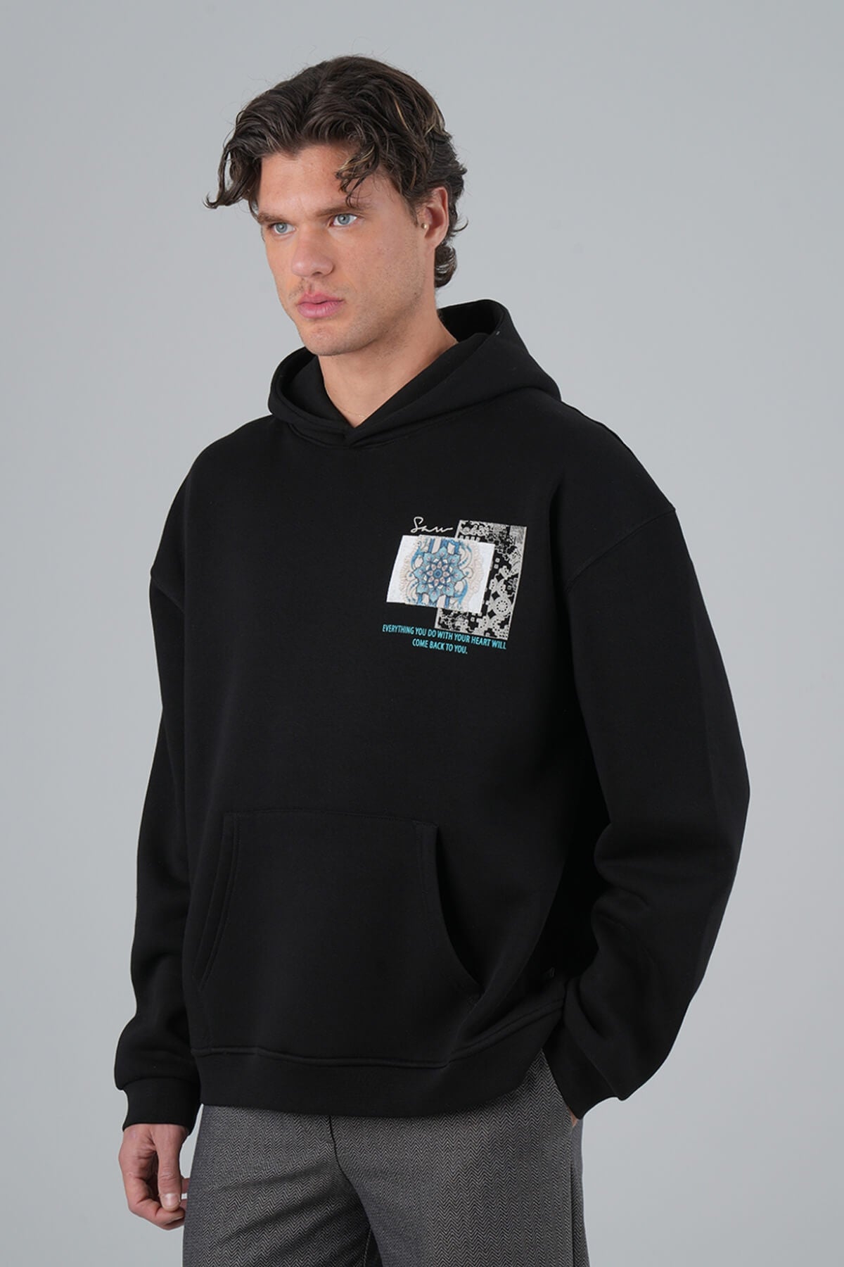 HEARTLINE GEOMETRY - BLACK