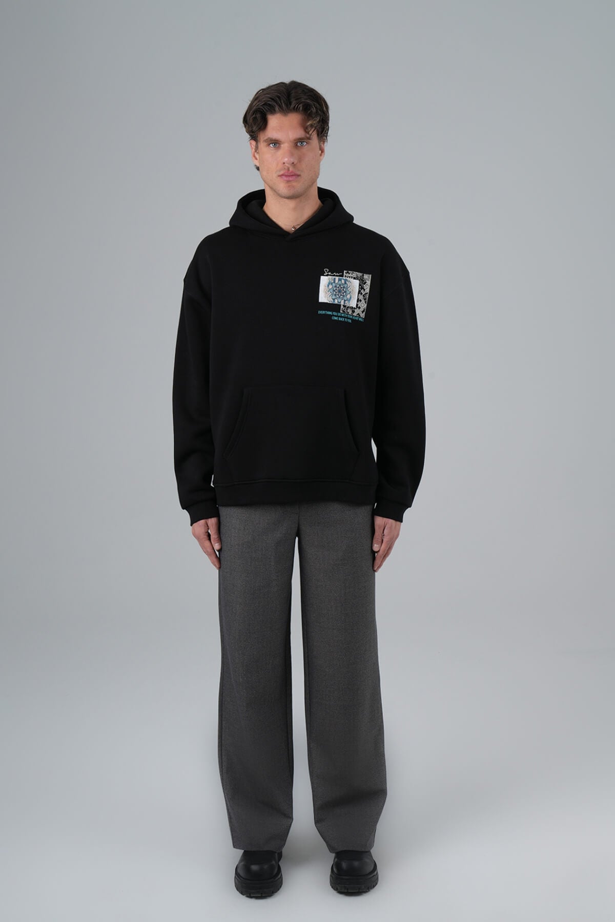 HEARTLINE GEOMETRY - BLACK