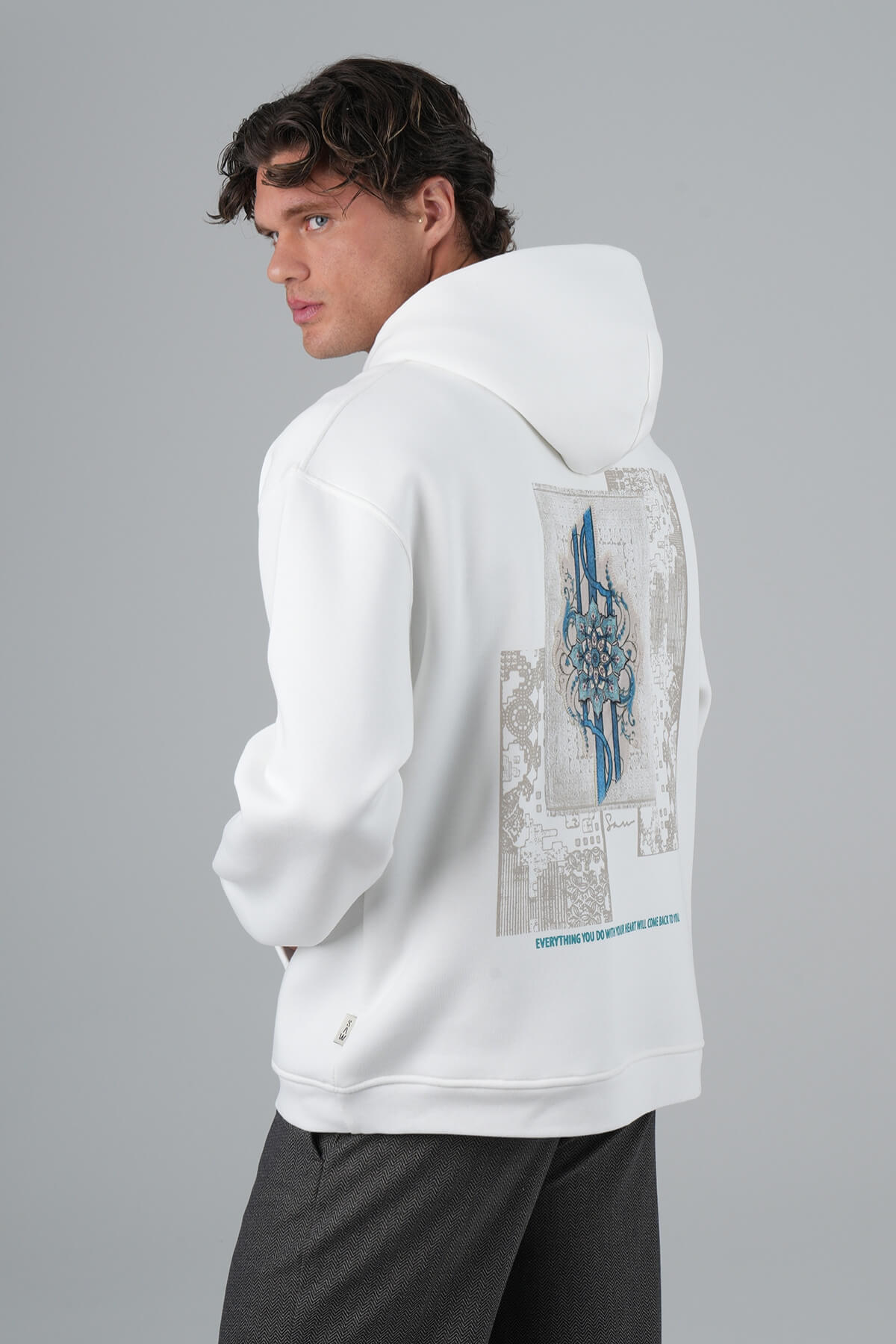 HEARTLINE GEOMETRY - WHITE