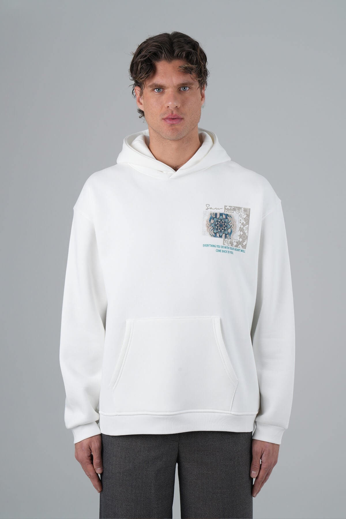 HEARTLINE GEOMETRY - WHITE