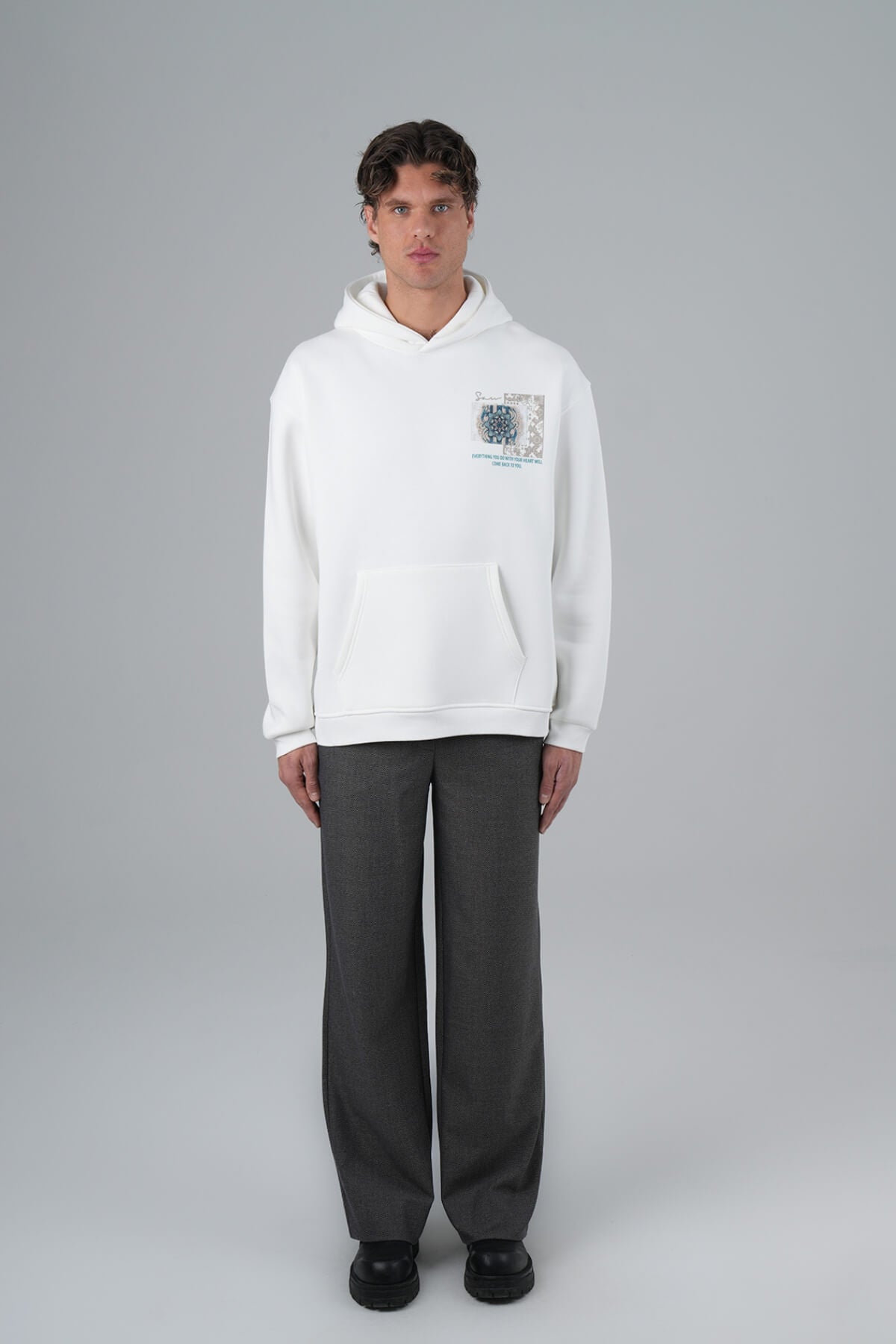 HEARTLINE GEOMETRY - WHITE