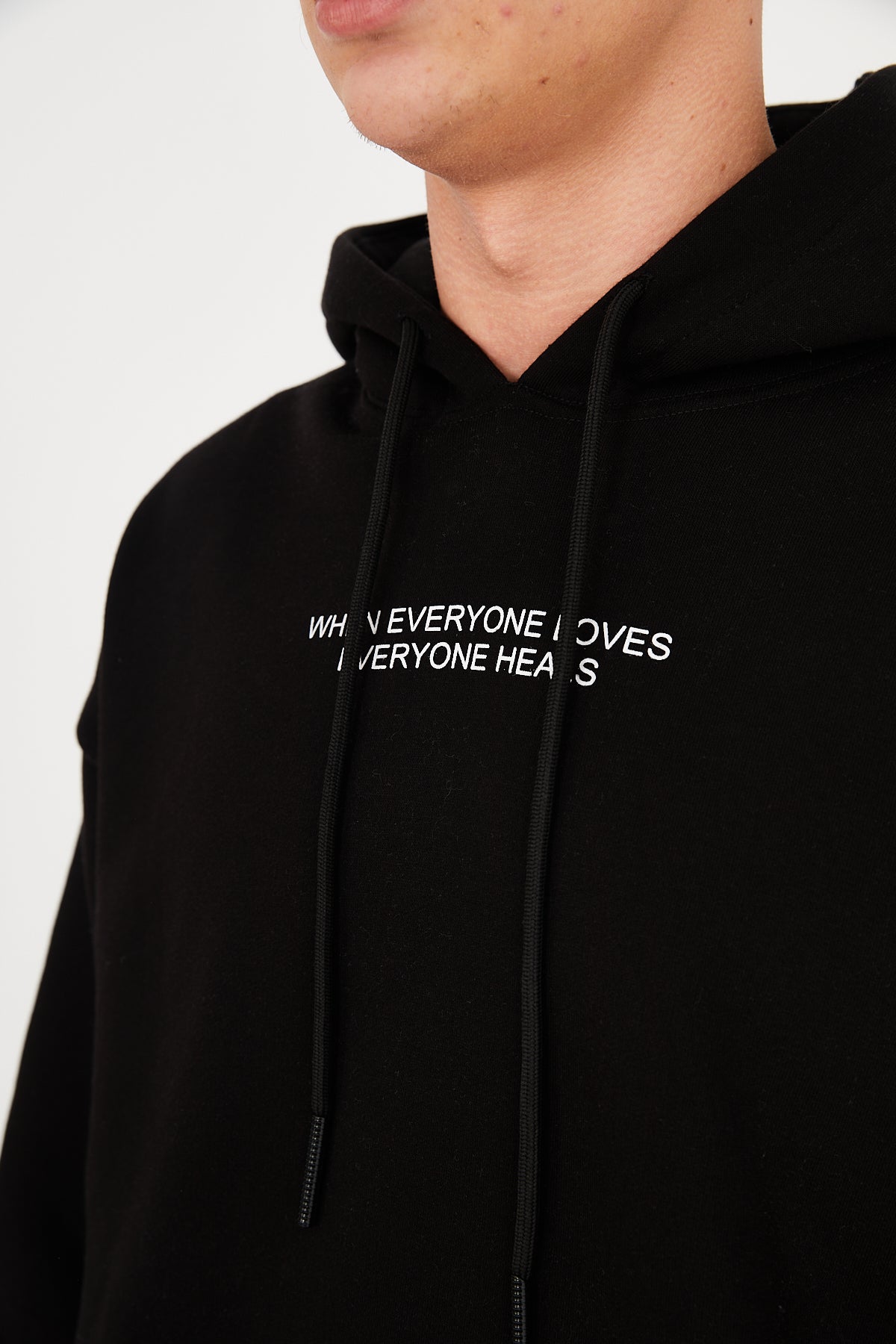 HOODIE - LOVE HEALS - BLACK