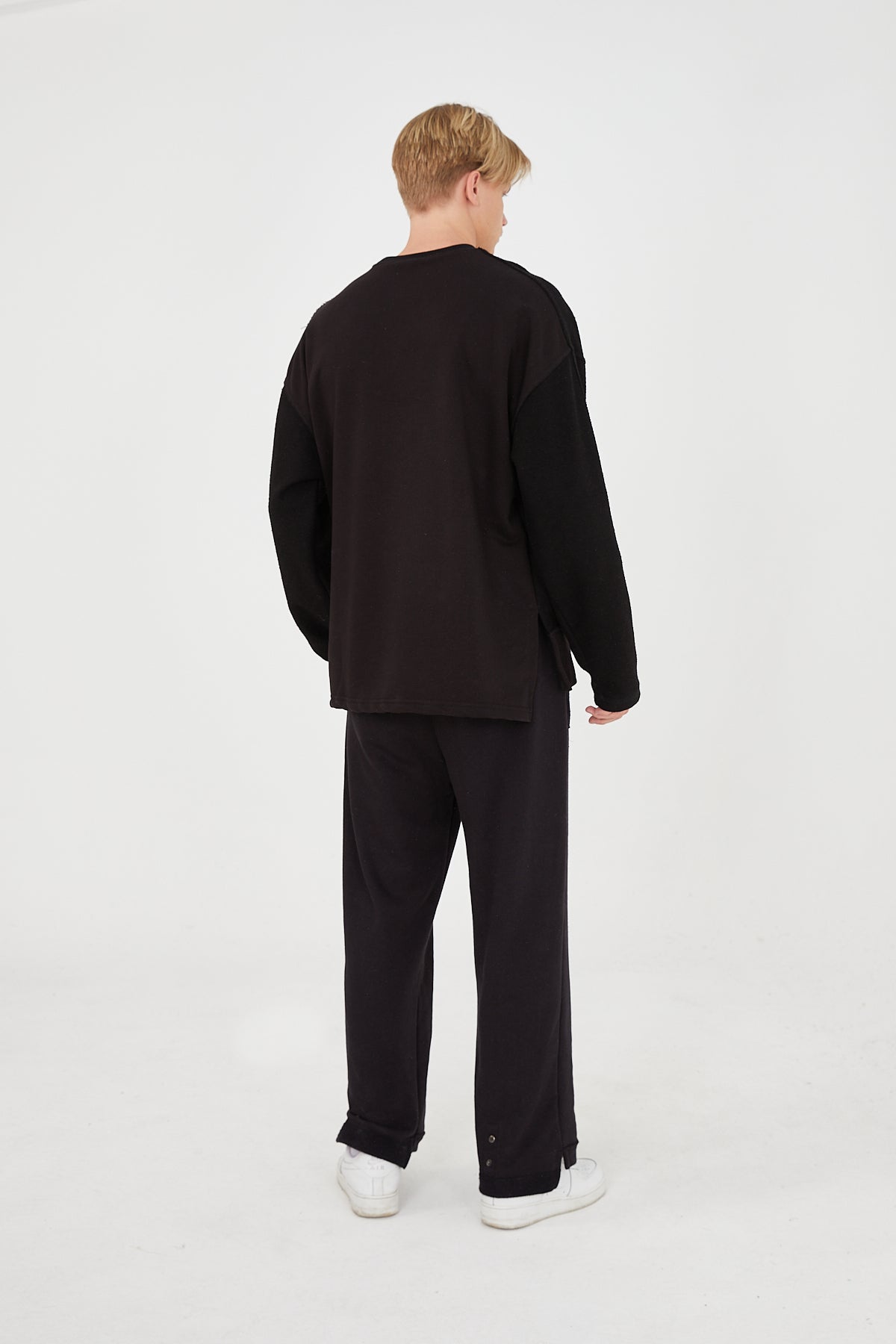TRACKSUIT - THE PERFECT OUTFIT - BLACK