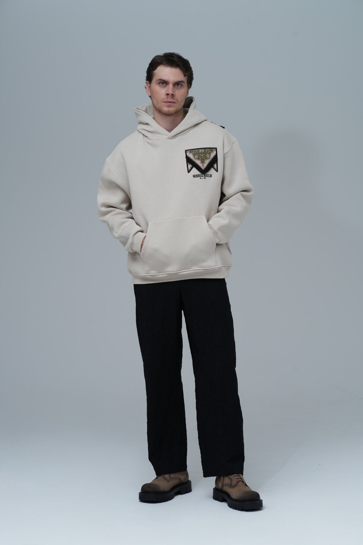 MEMORIES NEVER DIE HOODIE - OFF-WHITE