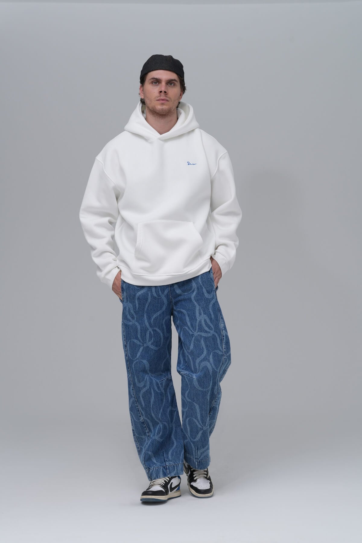 MOON FROM DARKNESS HOODIE - WHITE