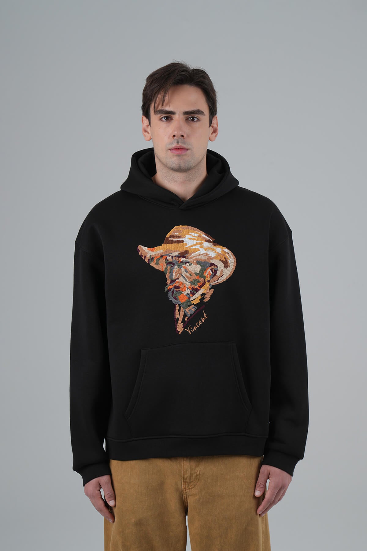 VINCENT IN THREADS - BLACK