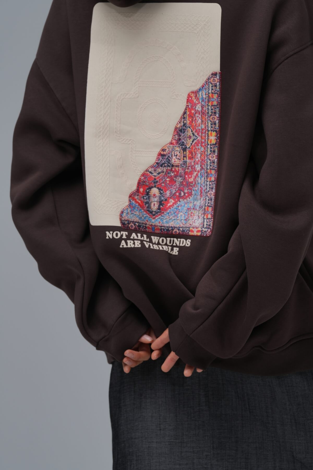 VISIBLE WOUNDS - BROWN