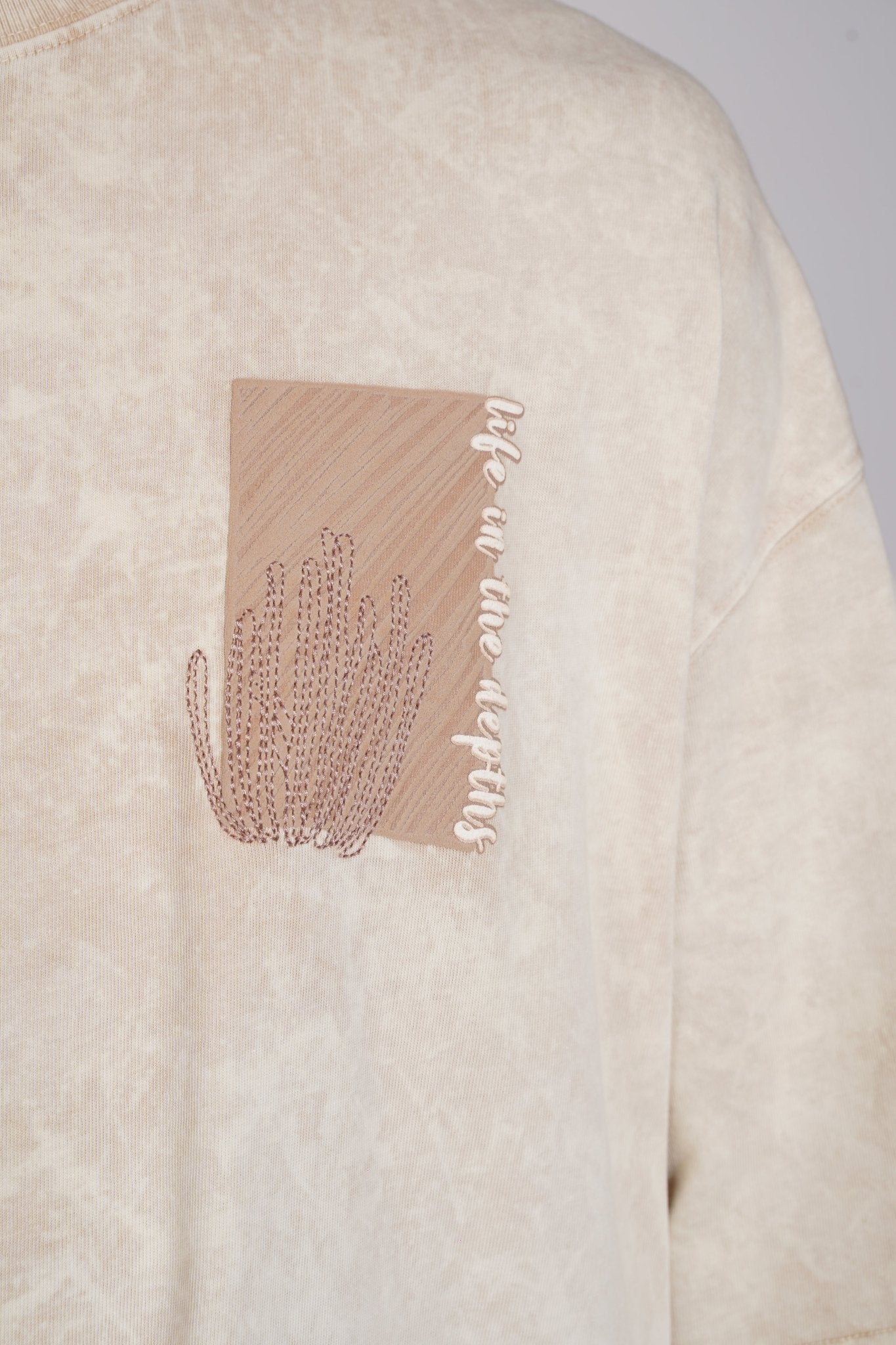 T - SHIRT - DEPTHS - BEIGE