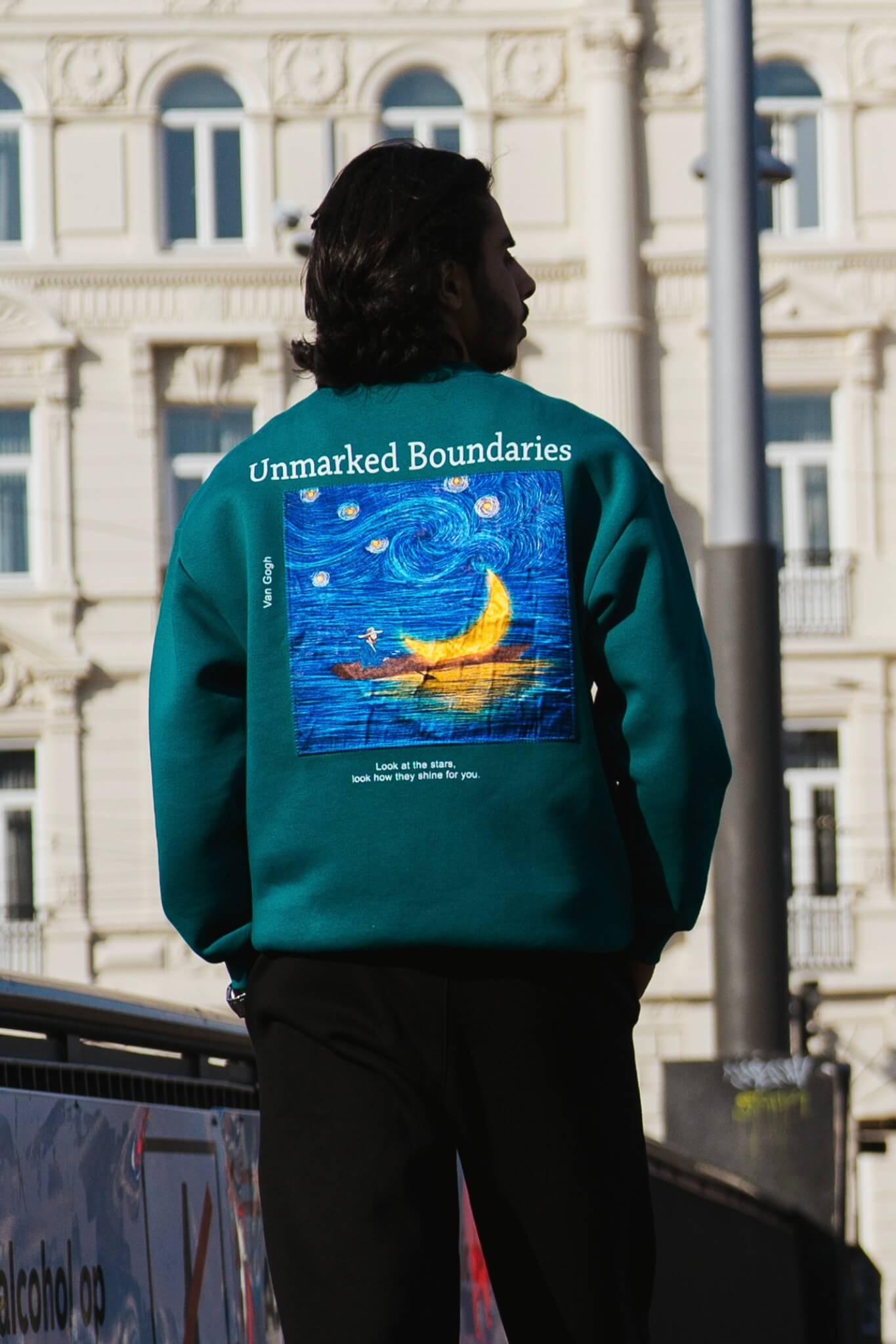 UNMARKED BOUNDERIES - PETROL GREEN
